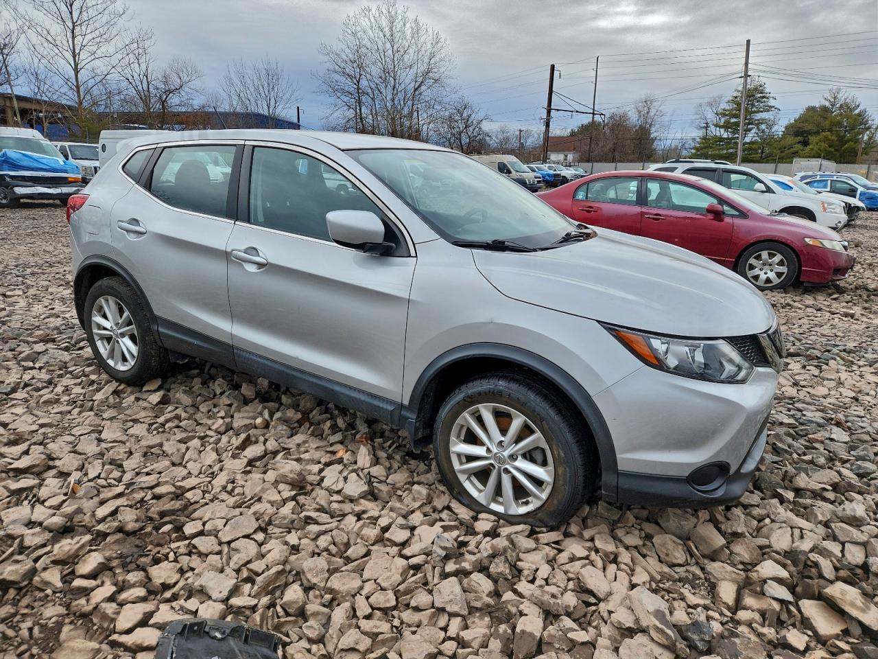 2018 Nissan Rogue Sport S - Фото 4