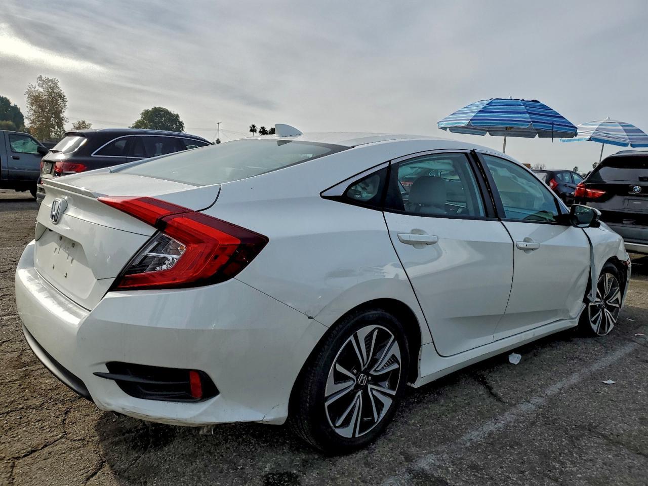 2016 Honda Civic Ex - Image 3