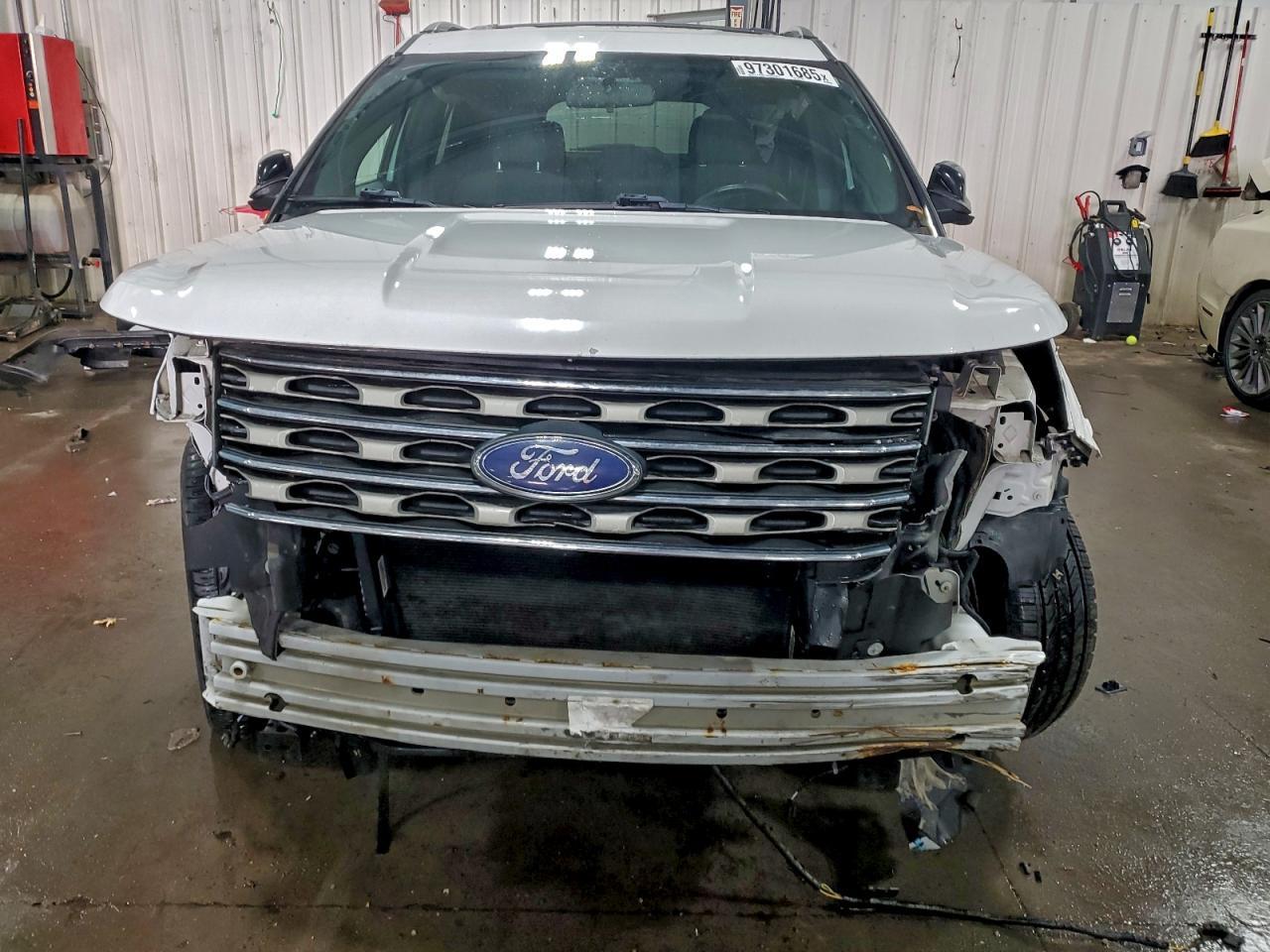 2016 Ford Explorer Xlt - Фото 5
