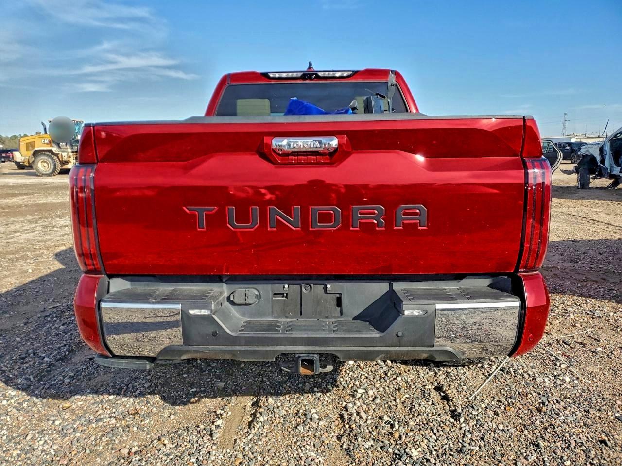 2023 Toyota Tundra Crewmax Platinum - Image 7