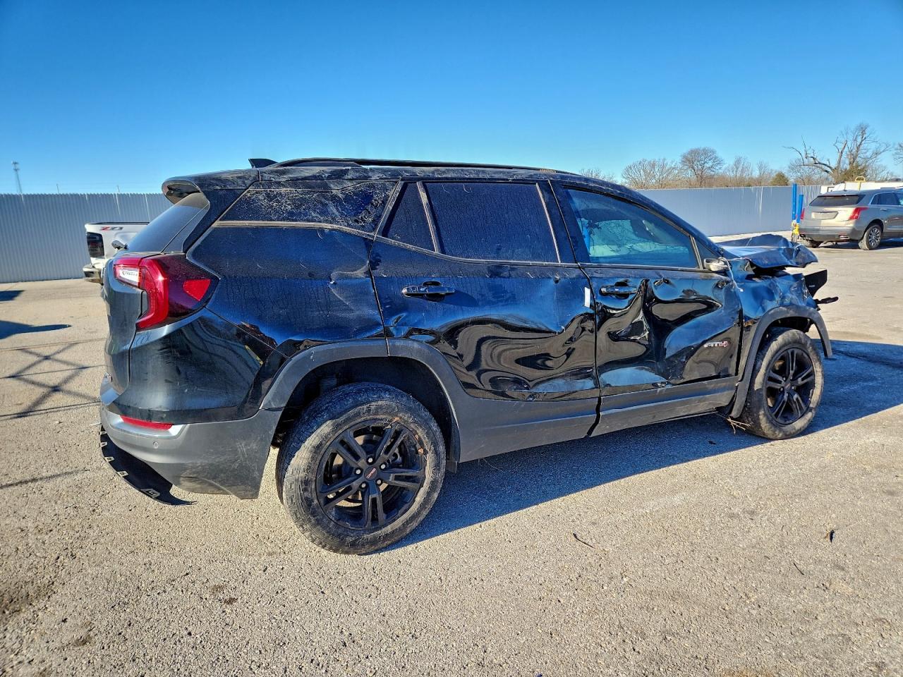 2022 GMC Terrain At4 - Фото 3