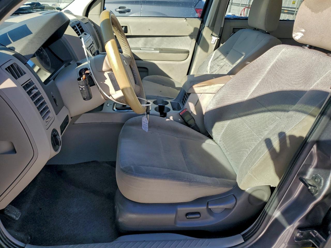2011 Ford Escape Xlt - Image 7