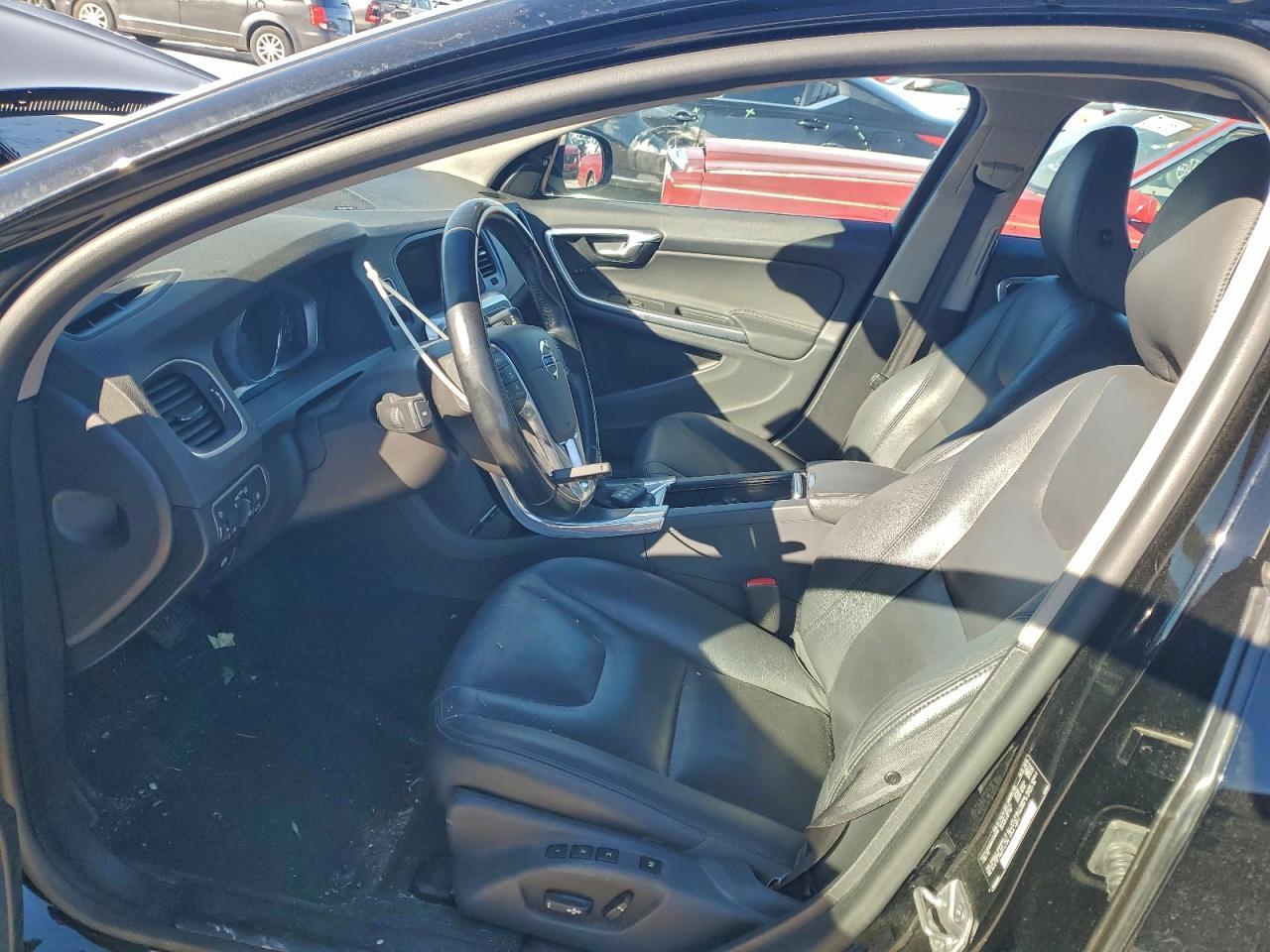 2015 Volvo V60 Platinum - Фото 7