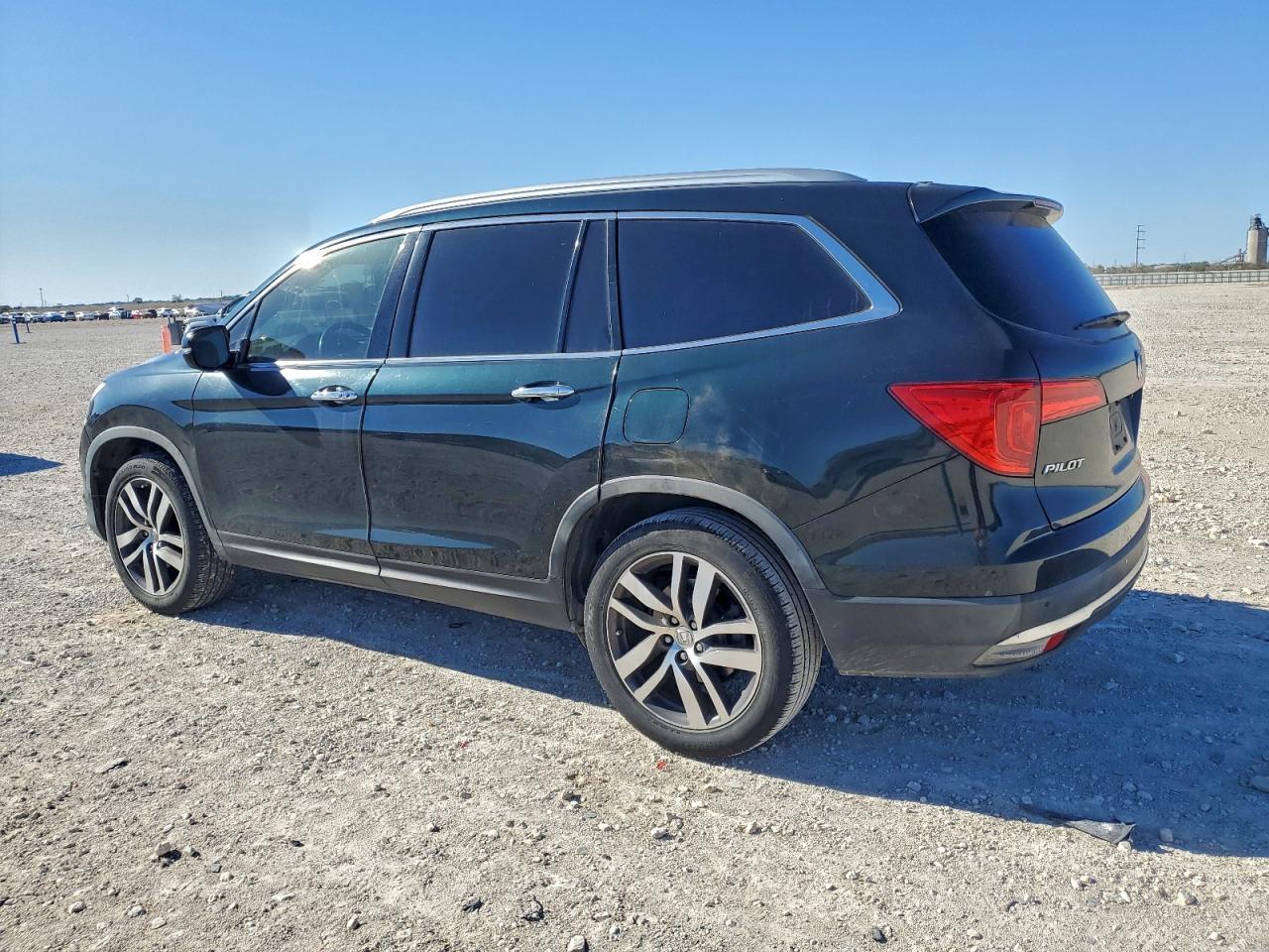 2016 Honda Pilot Touring - Фото 2