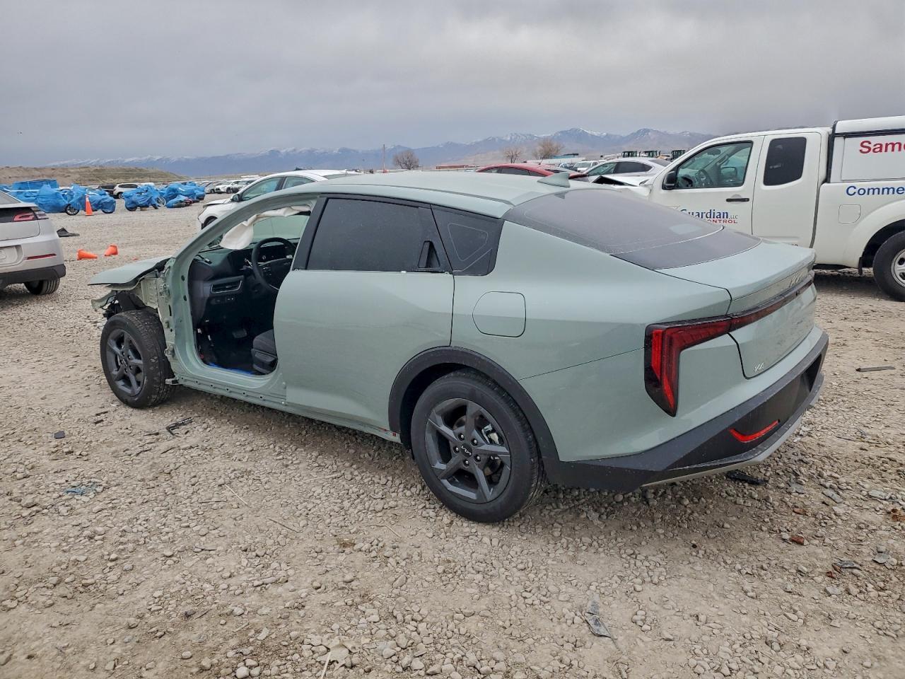 2025 Kia K4 Lxs - Фото 2
