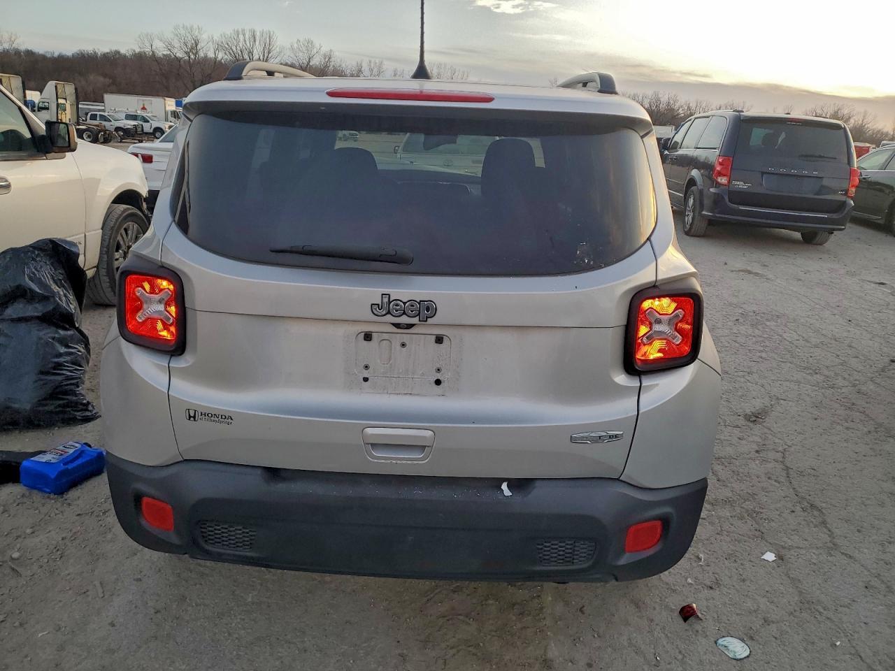 2018 Jeep Renegade Latitude - Фото 6