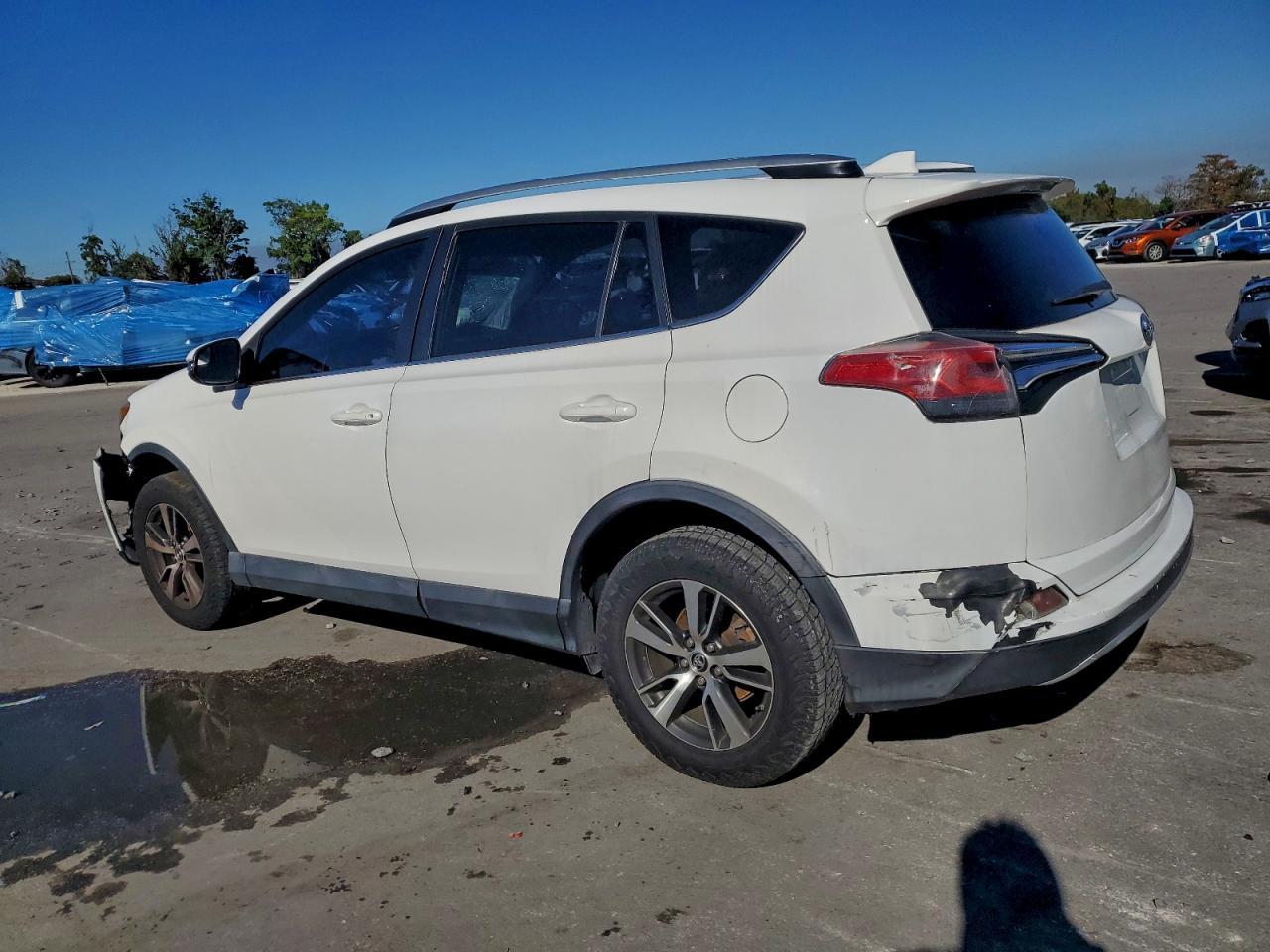2016 Toyota Rav4 Xle - Фото 2