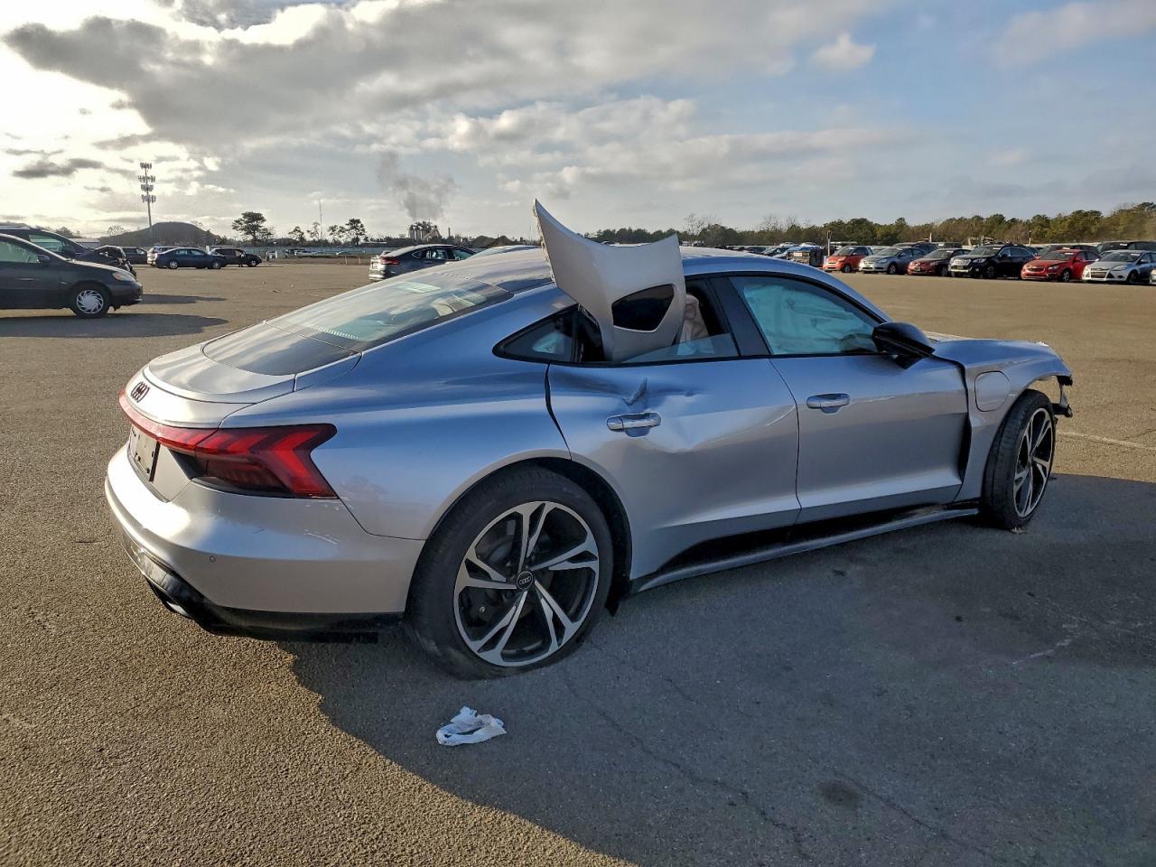 2022 Audi E-Tron Gt Premium Plus - Image 3