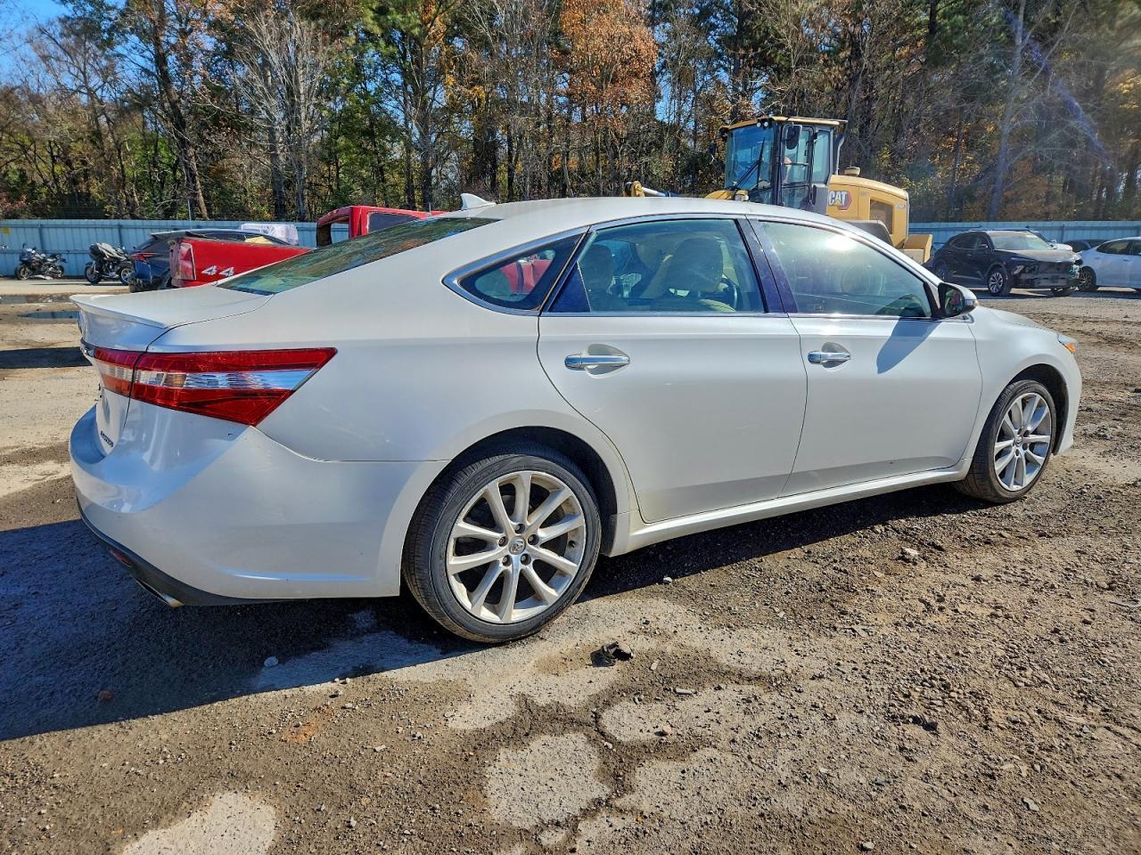 2015 Toyota Avalon Xle - Фото 3
