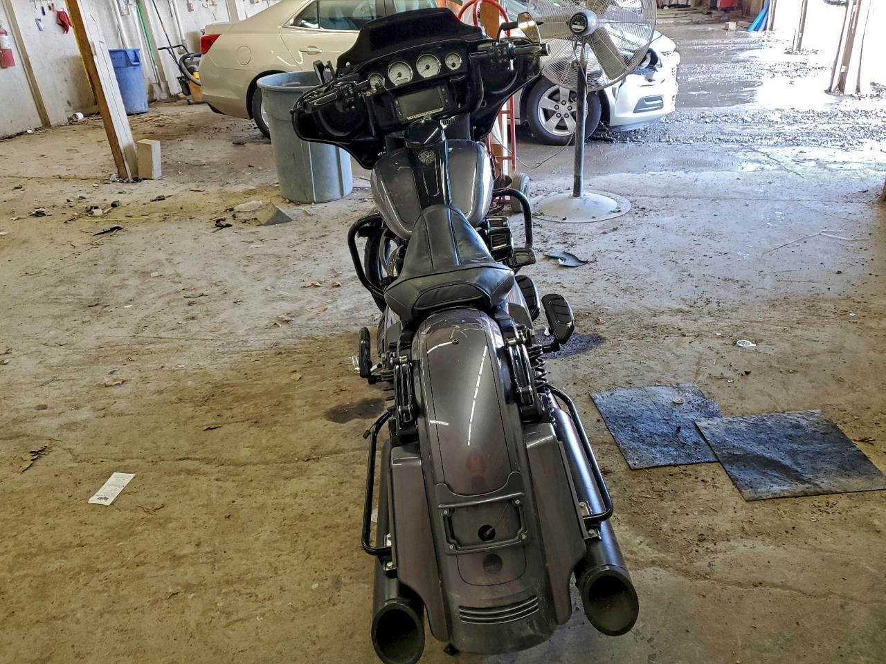 2014 Harley-Davidson Flhxs Street Glide Special - Фото 4