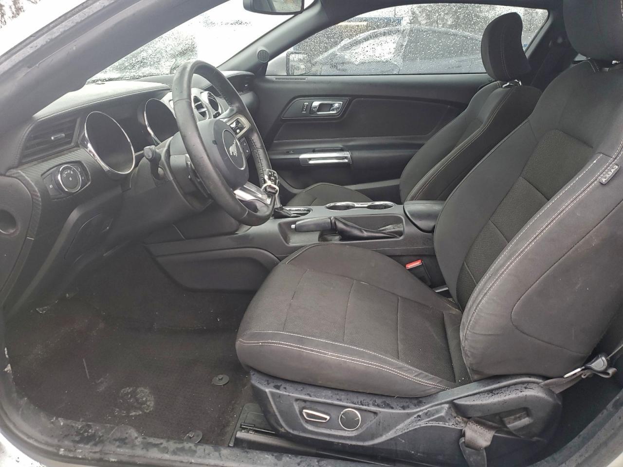 2016 Ford Mustang - Image 7