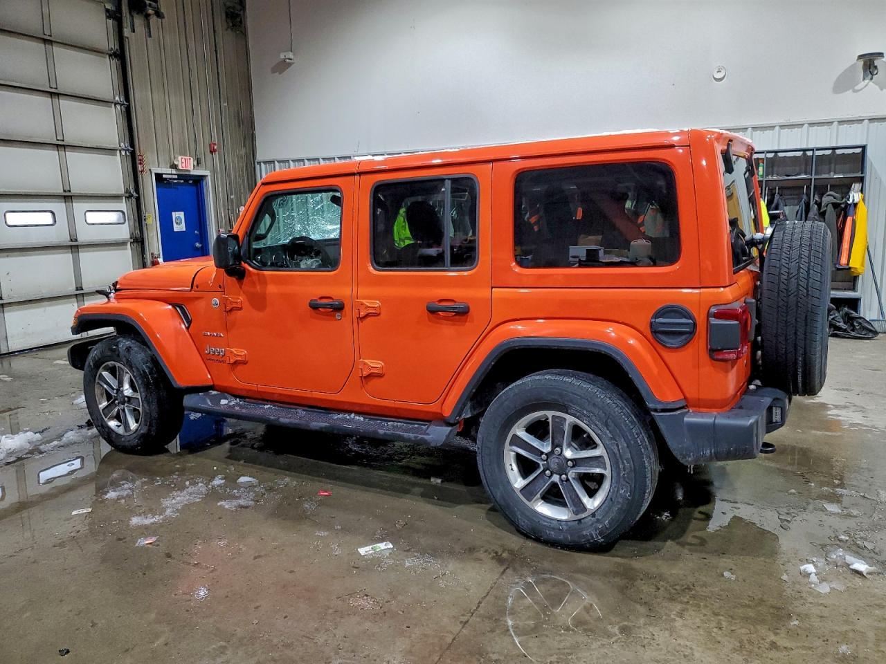 2018 Jeep Wrangler Unlimited Sahara - Фото 2