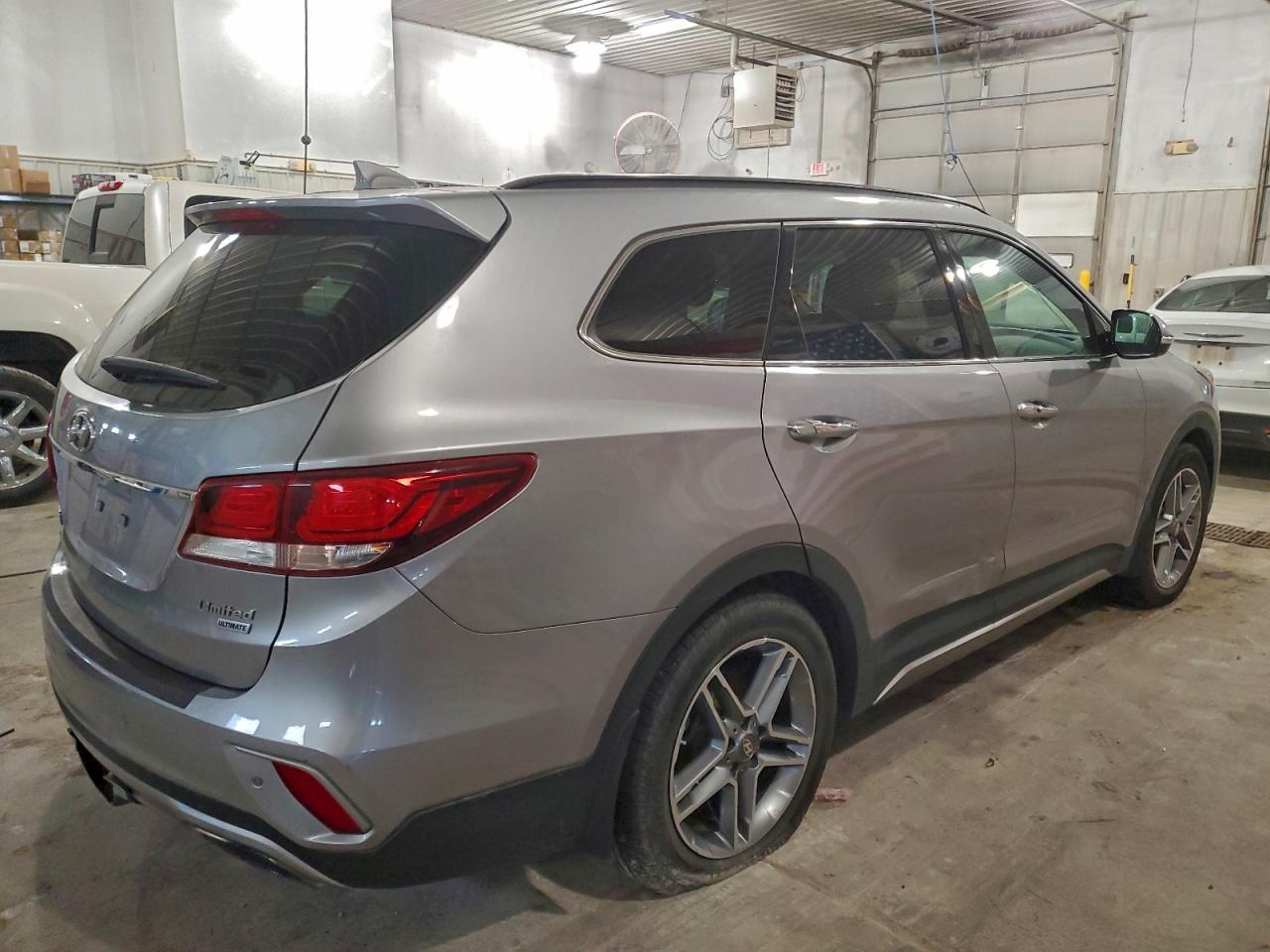 2017 Hyundai Santa Fe Se Ultimate - Фото 3