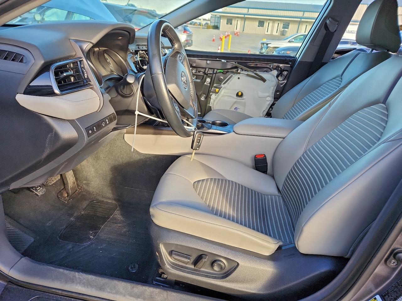 2023 Toyota Camry Se Night Shade - Image 7