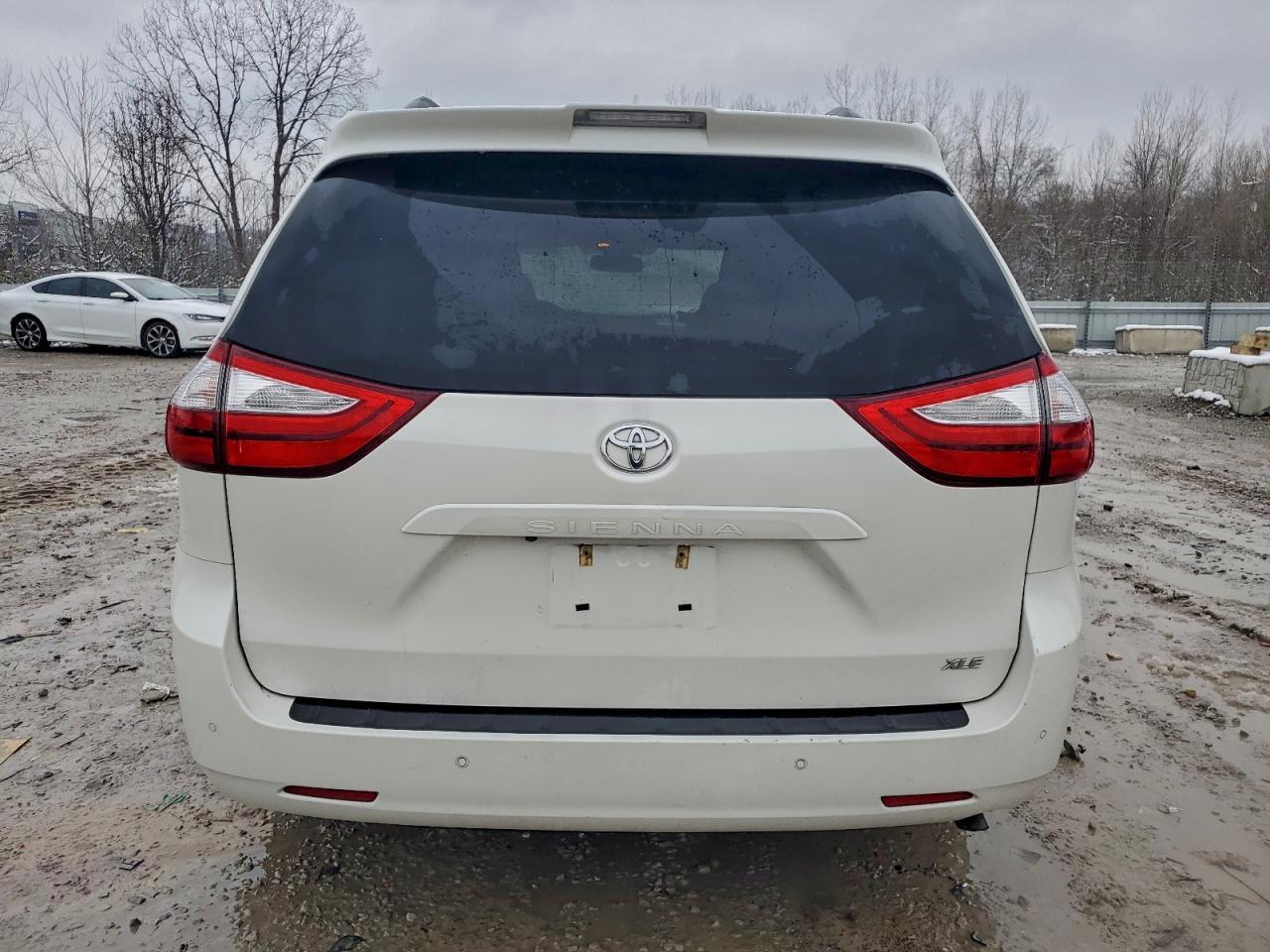 2019 Toyota Sienna Xle - Фото 6