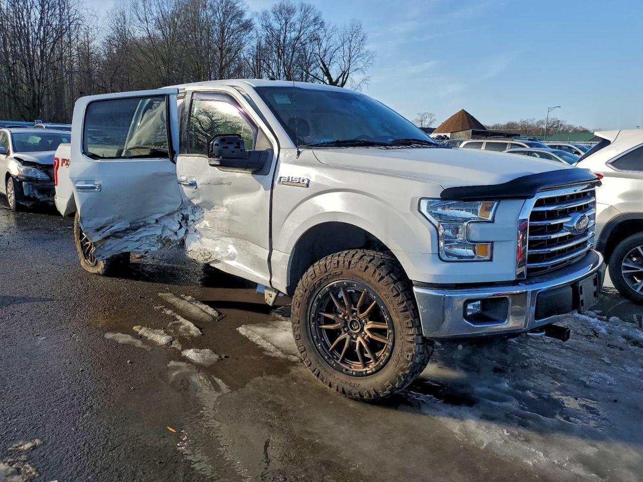 2016 Ford F150 Supercrew - Фото 4