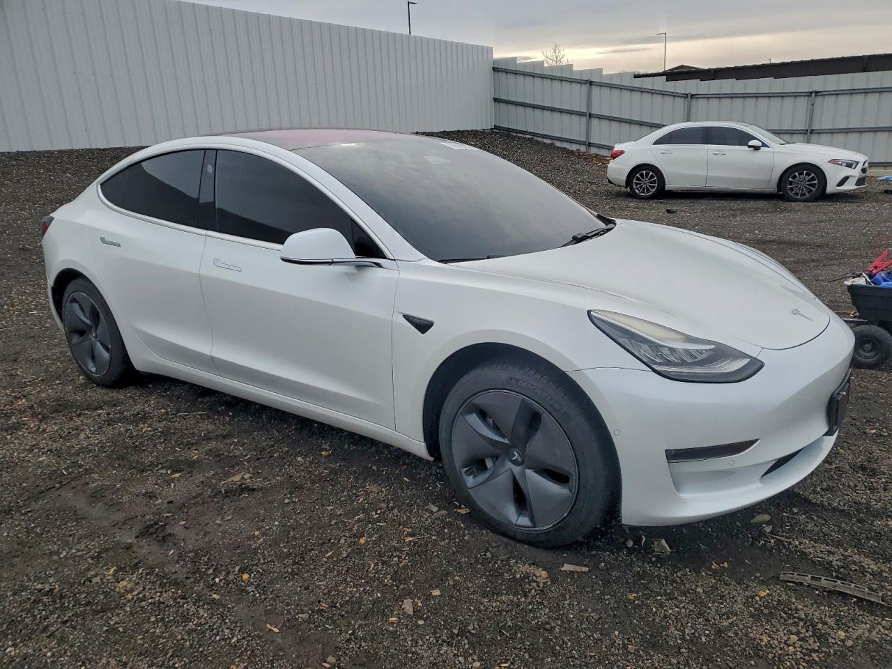 2018 Tesla Model 3 - Image 4