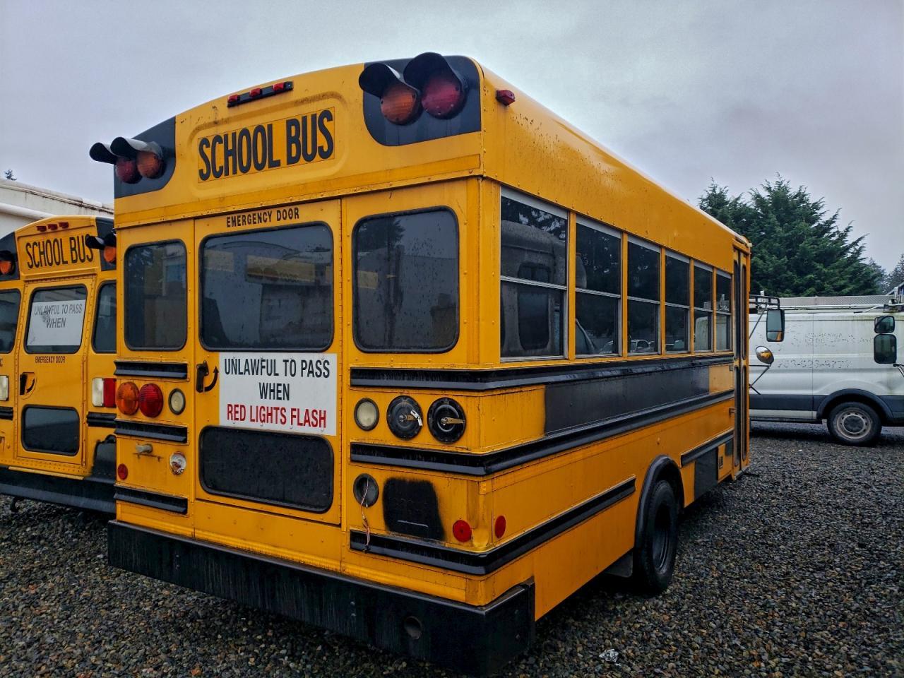 2005 Ford E450 School Bus - Фото 4