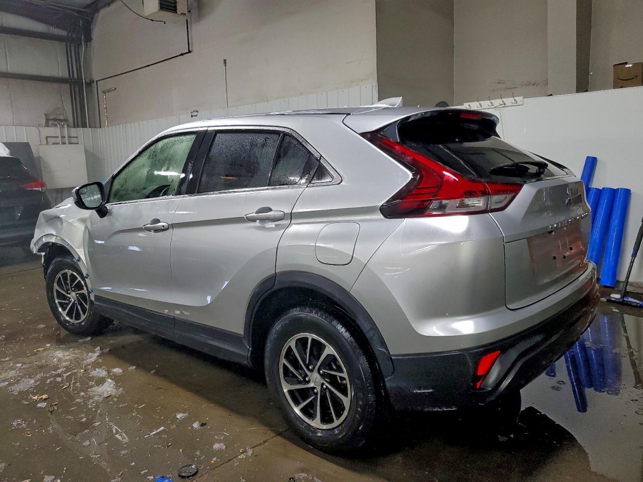 2023 Mitsubishi Eclipse Cross Es - Фото 2