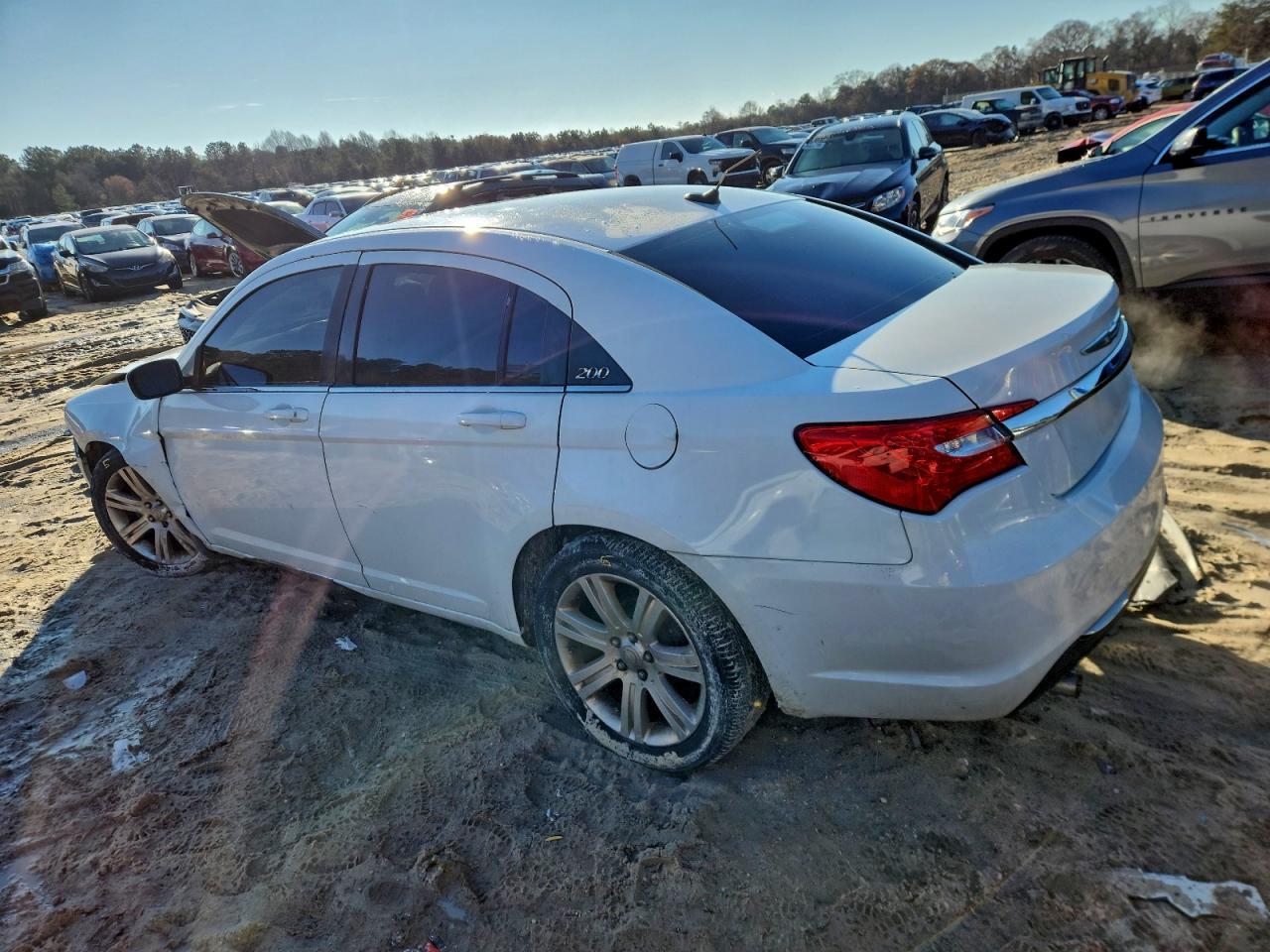 2011 Chrysler 200 Touring - Фото 2