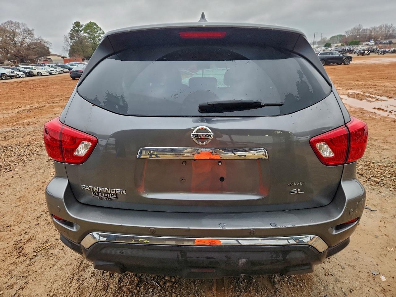 2019 Nissan Pathfinder S - Image 6