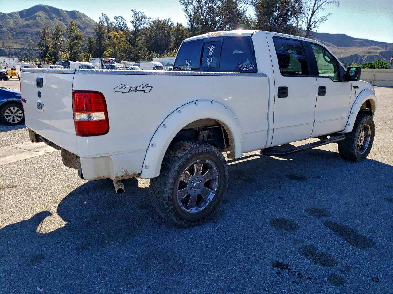 2006 Ford F150 Supercrew - Image 3
