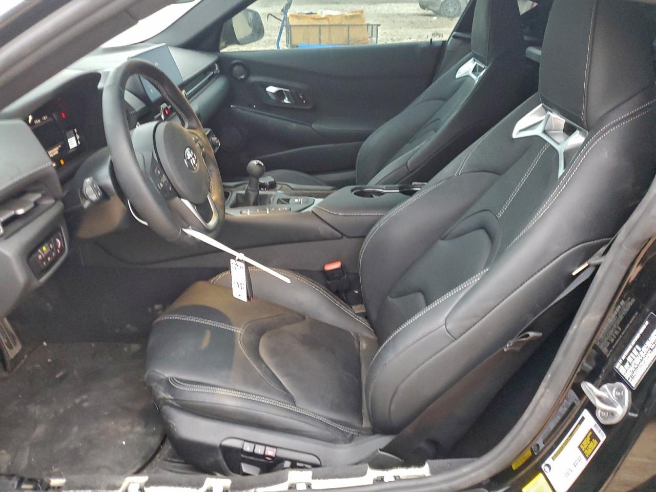 2025 Toyota Supra Base - Image 7