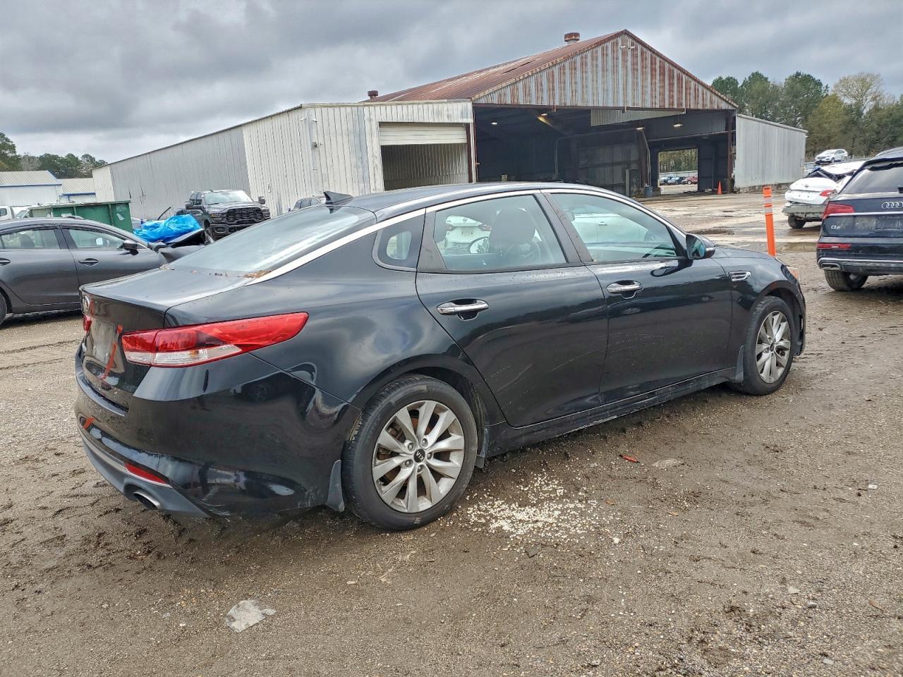 2018 Kia Optima Lx - Image 3