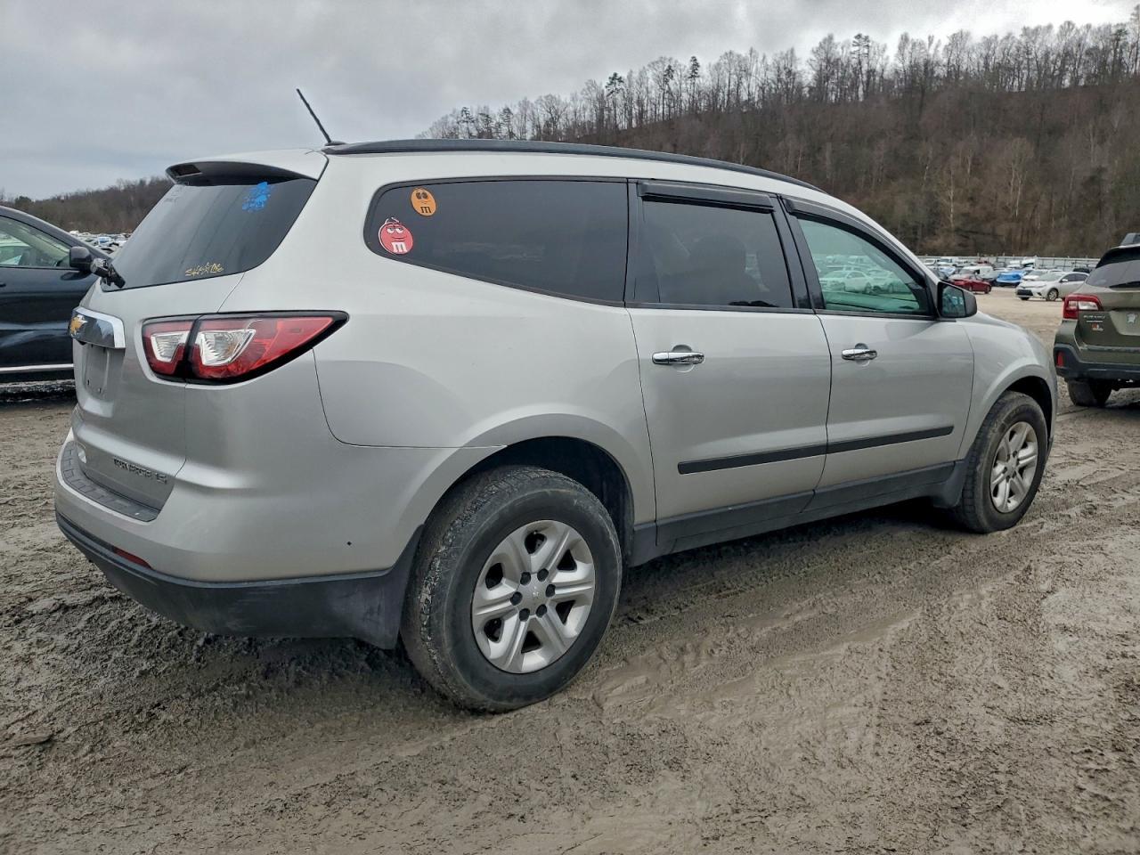 2015 Chevrolet Traverse Ls - Image 3