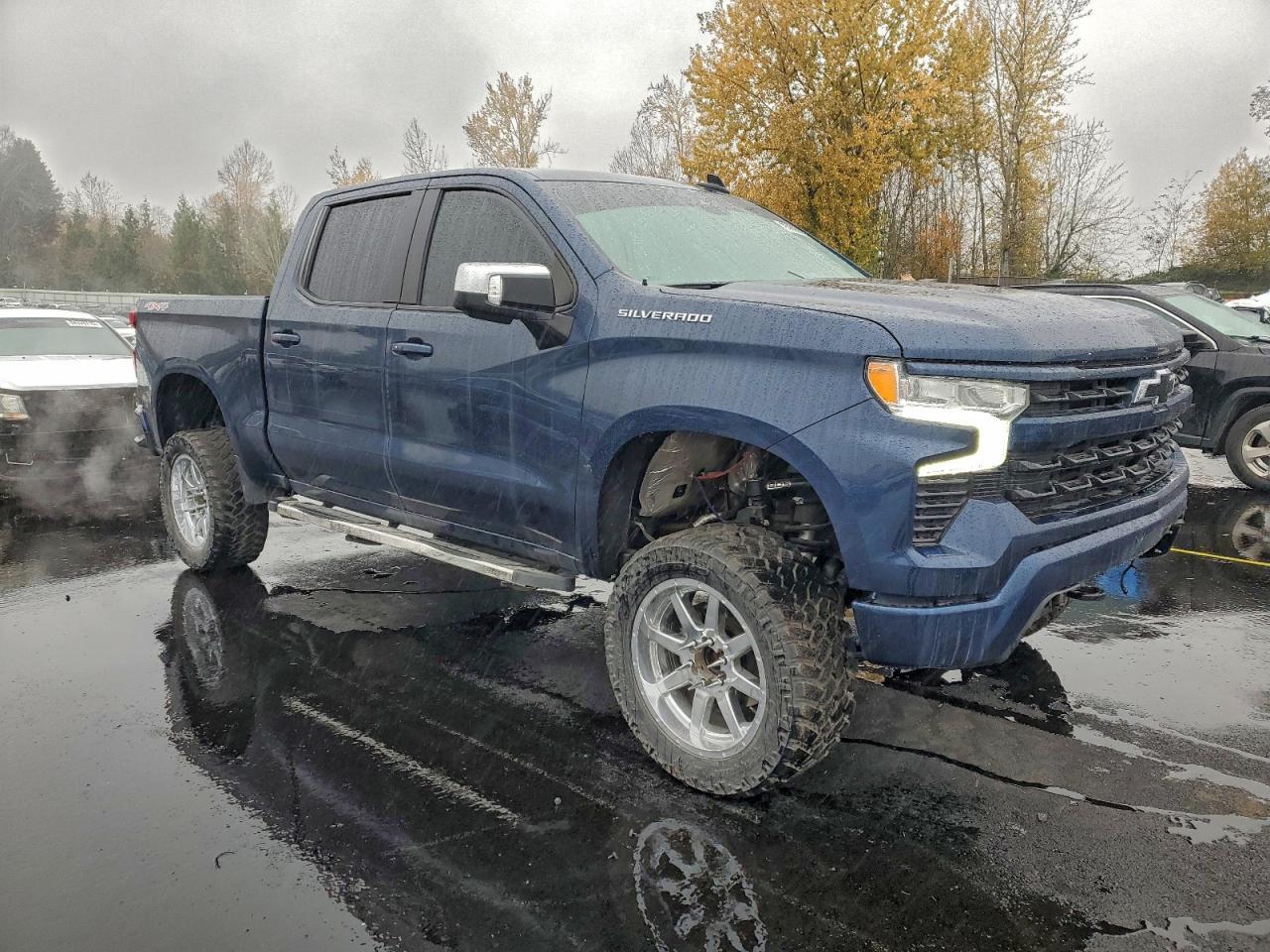 2022 Chevrolet Silverado K1500 Rst - Image 4