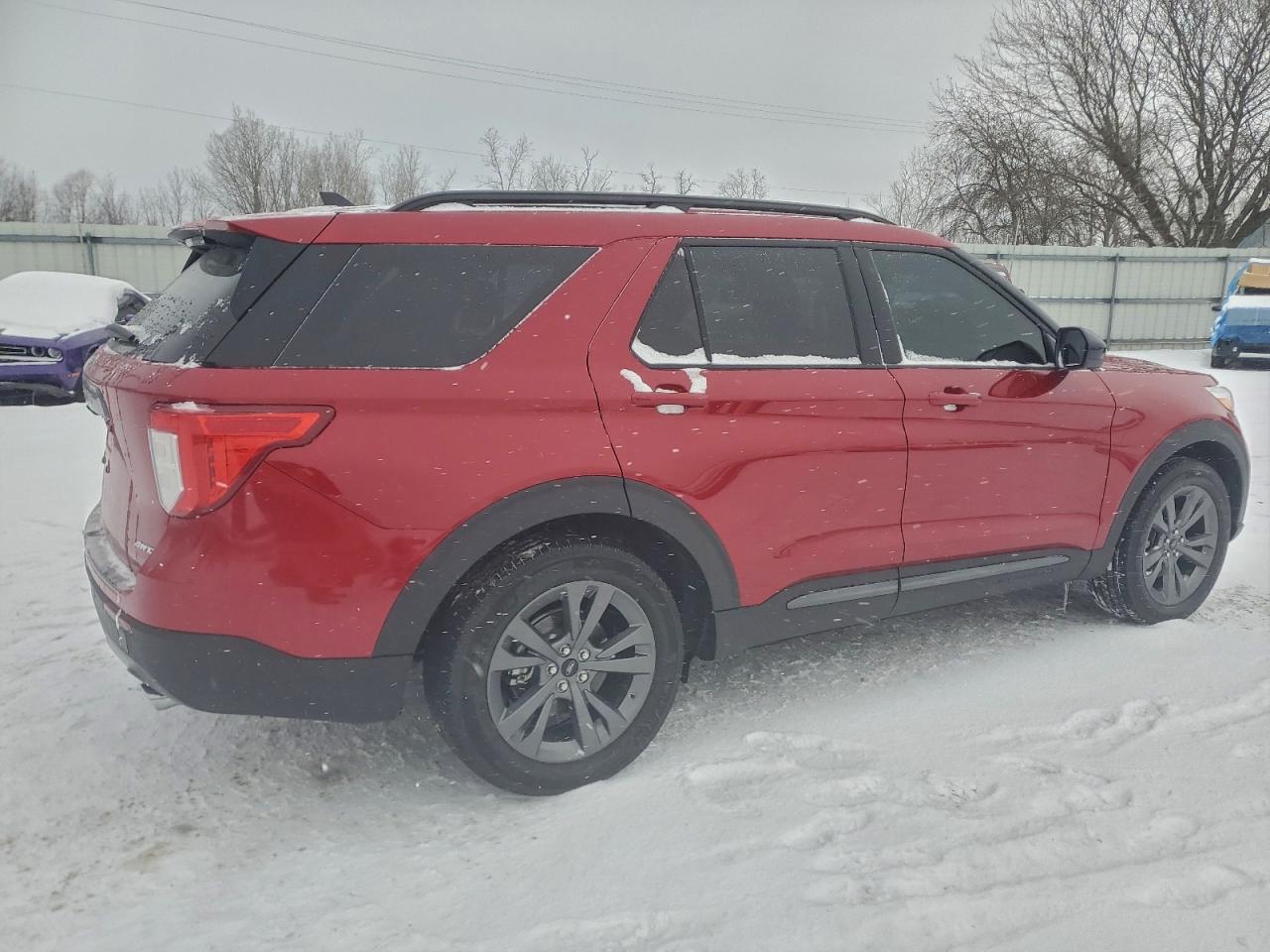 2024 Ford Explorer Xlt - Фото 3