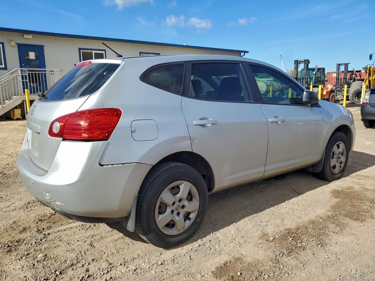 2008 Nissan Rogue S - Image 3