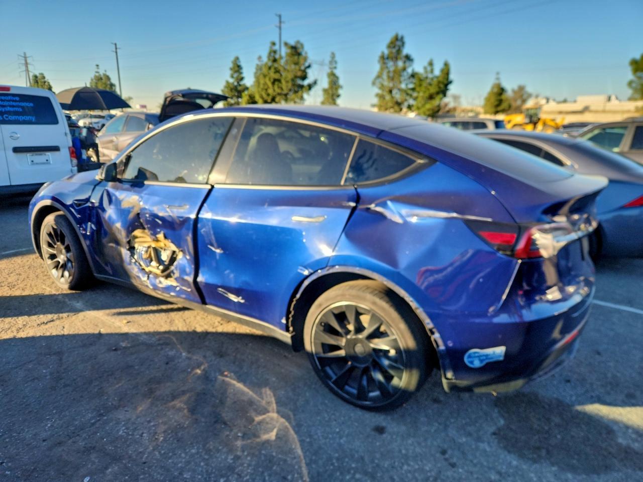 2021 Tesla Model Y - Image 2