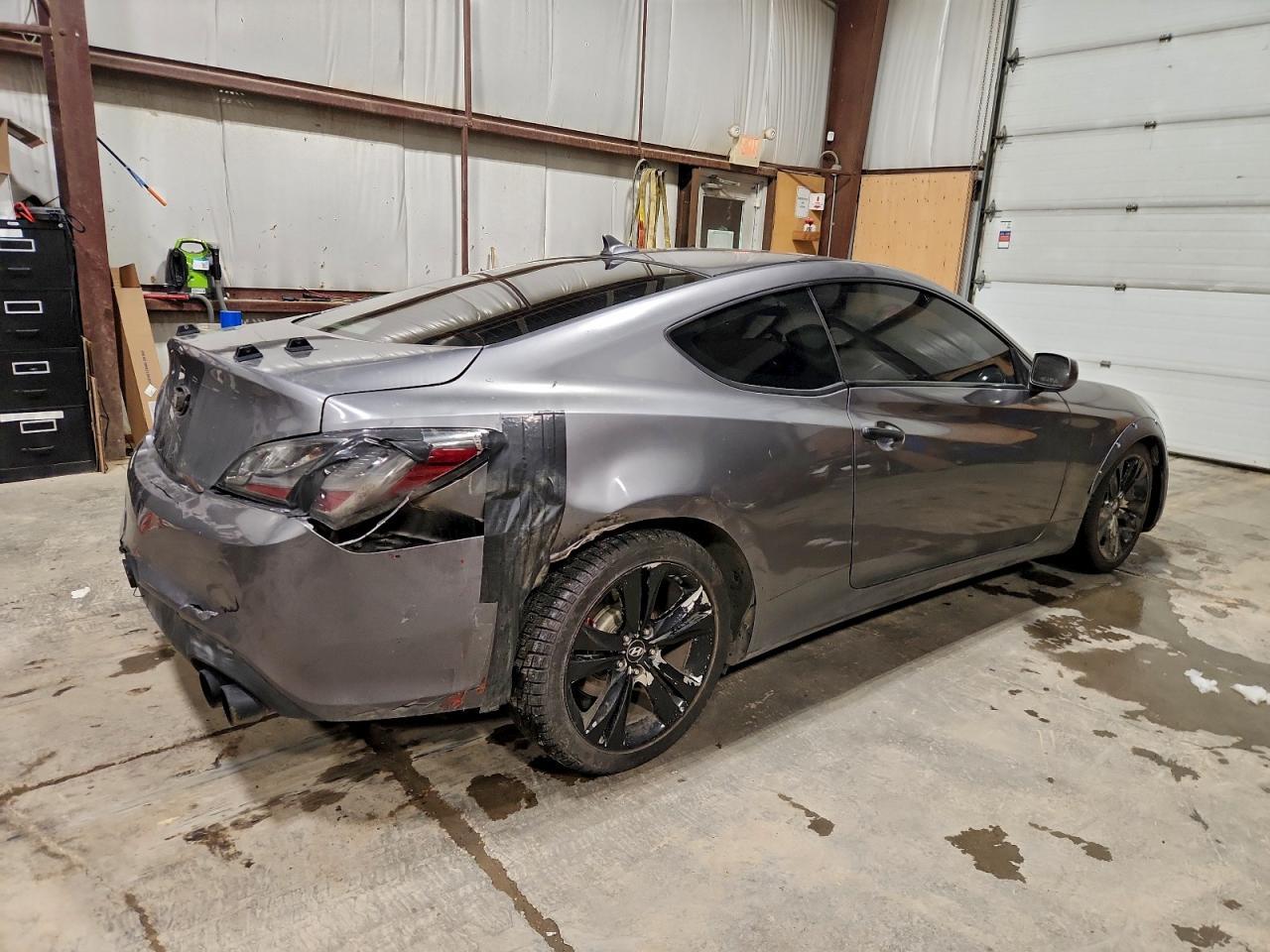 2011 Hyundai Genesis Coupe 2.0T - Фото 3