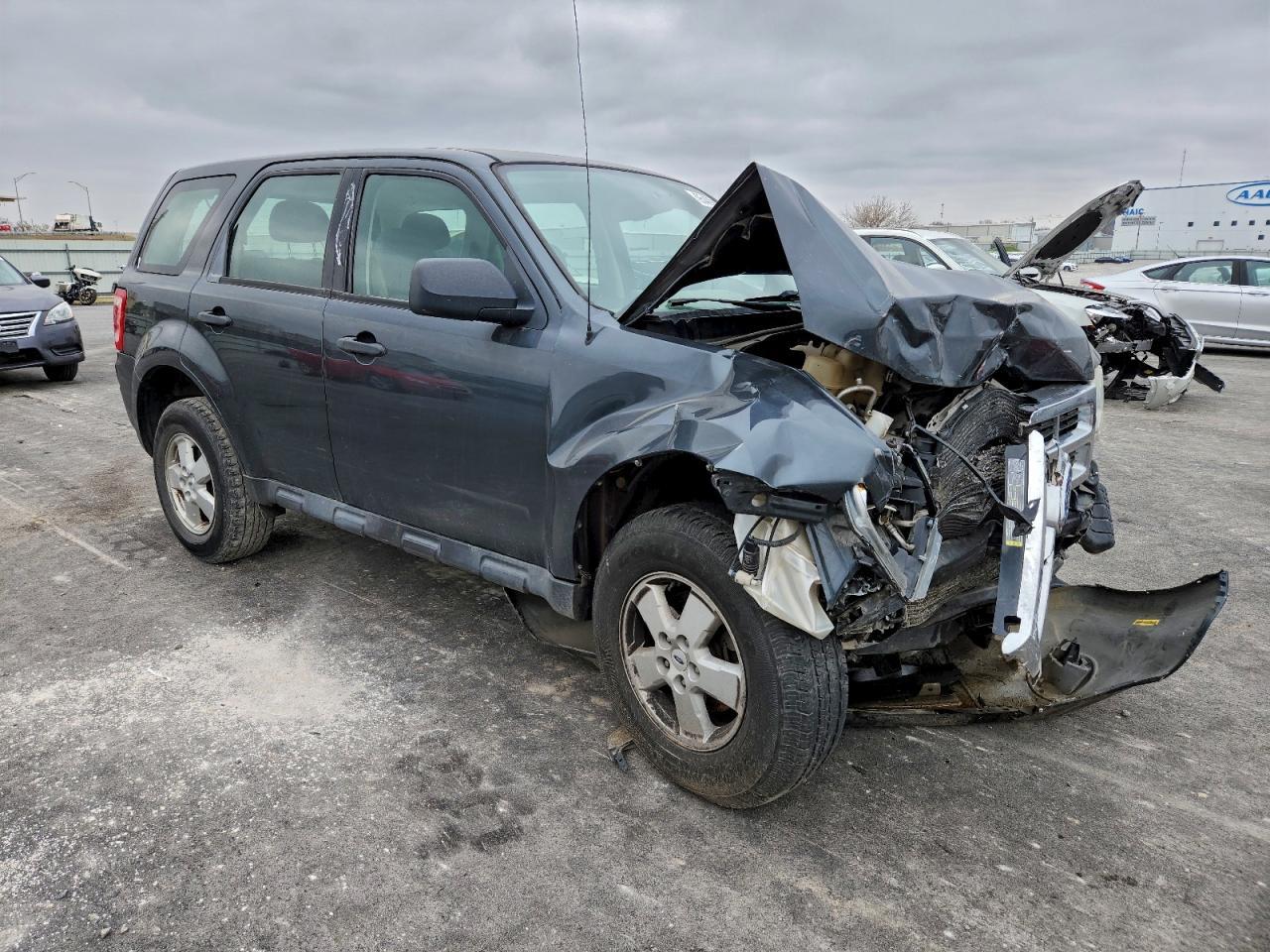 2009 Ford Escape Xls - Фото 4