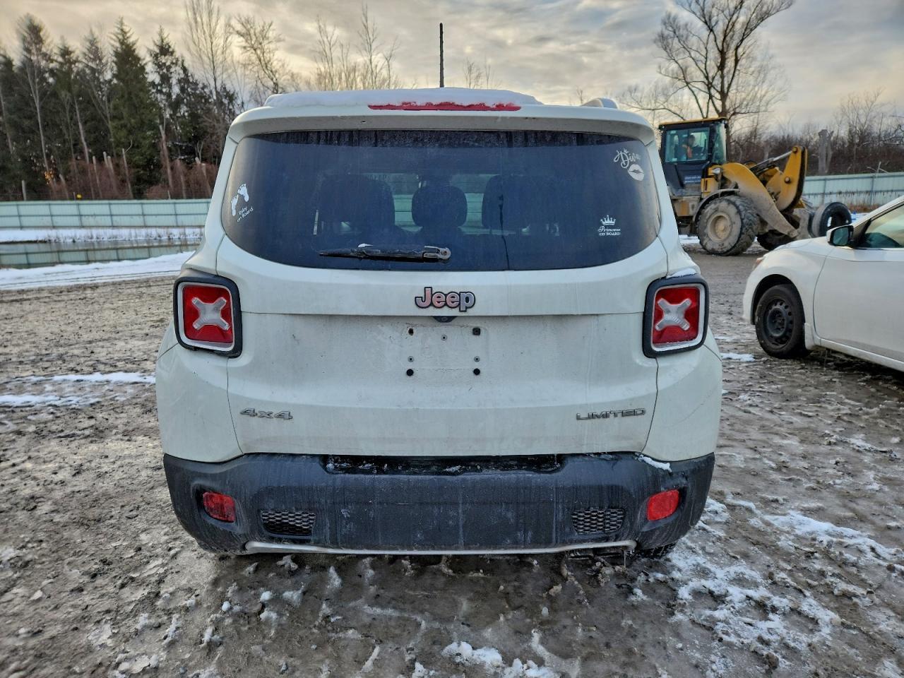 2016 Jeep Renegade Limited - Image 6
