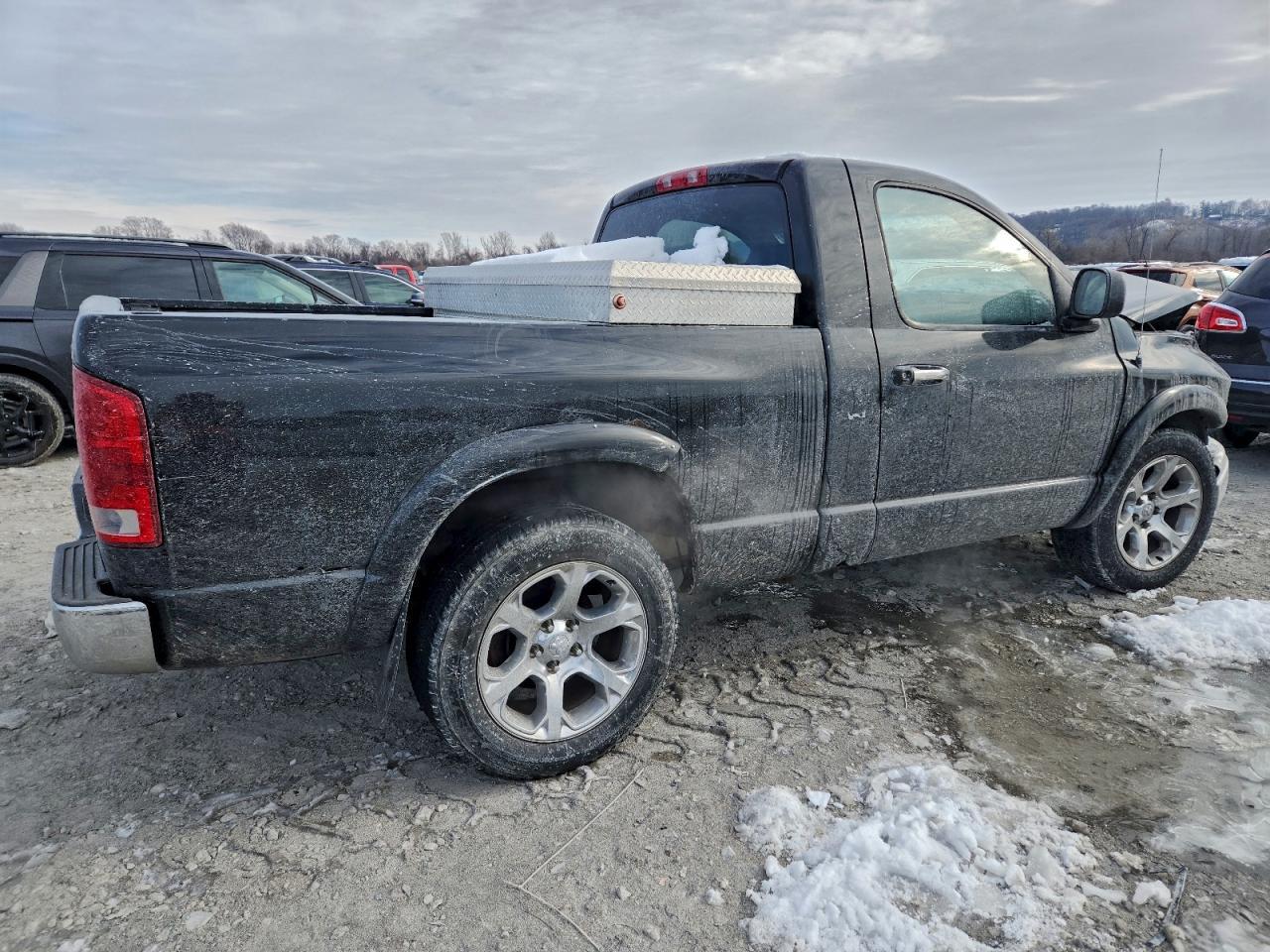 2002 Dodge Ram 1500 - Фото 3