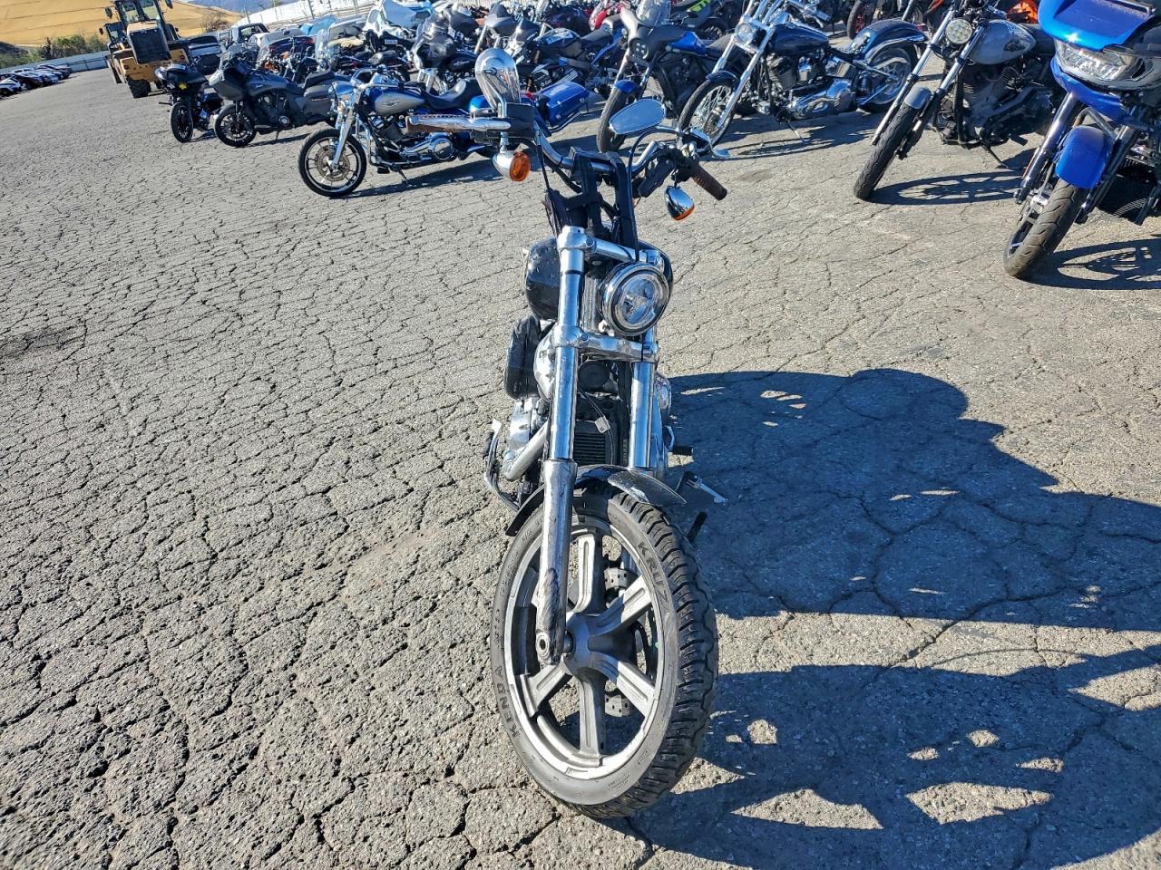 2024 Harley-Davidson Fxst - Фото 2