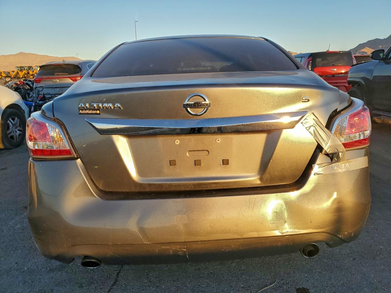 2015 Nissan Altima 2.5 - Image 6