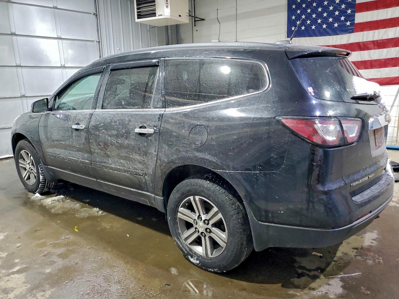 2017 Chevrolet Traverse Lt - Фото 2