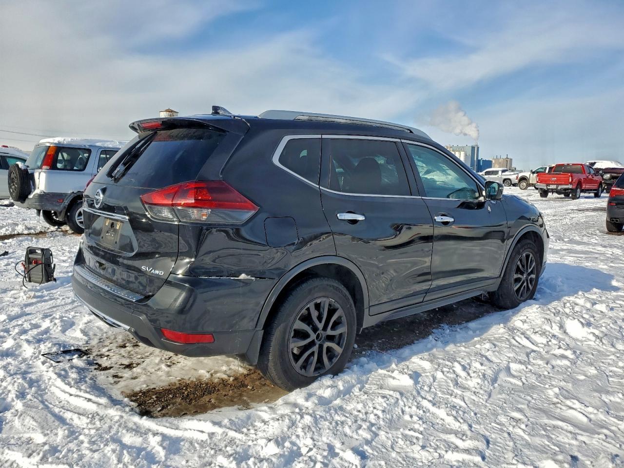 2018 Nissan Rogue S - Image 3