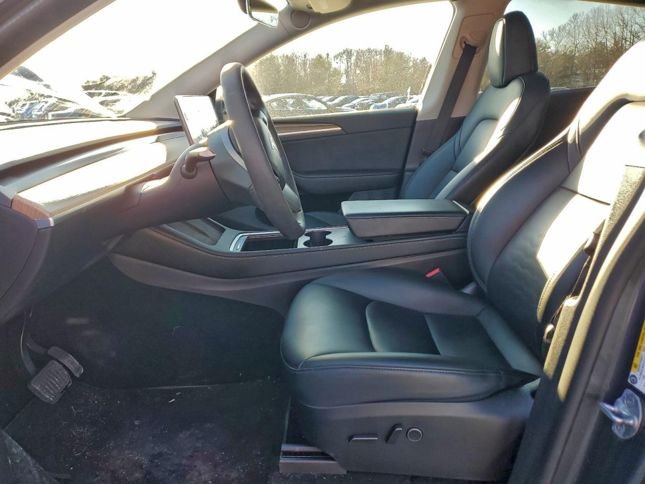 2023 Tesla Model Y - Фото 7