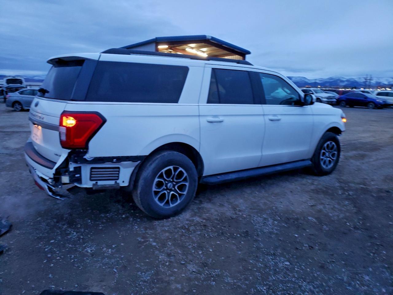 2023 Ford Expedition Max Xlt - Фото 3
