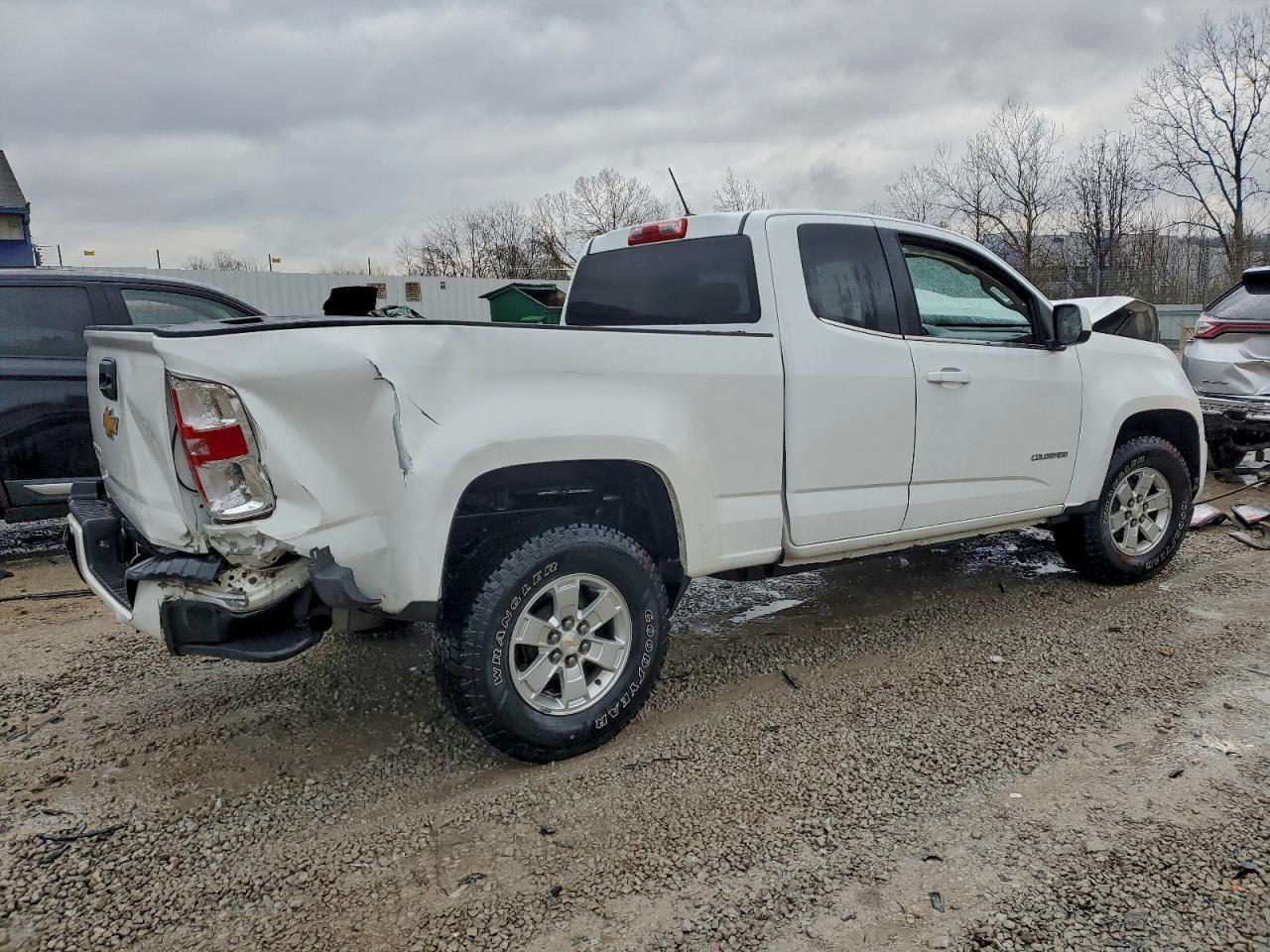 2016 Chevrolet Colorado - Фото 3