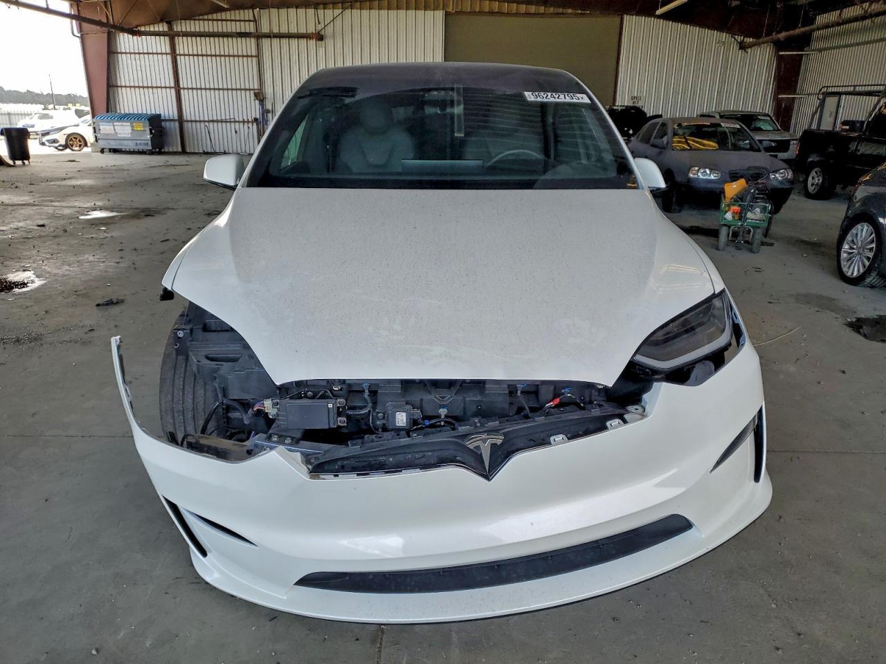 2023 Tesla Model X - Фото 5