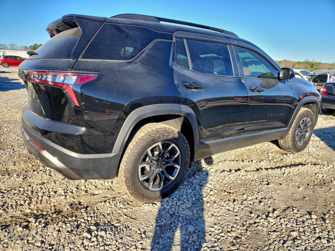 2025 Chevrolet Equinox Activ - Image 3