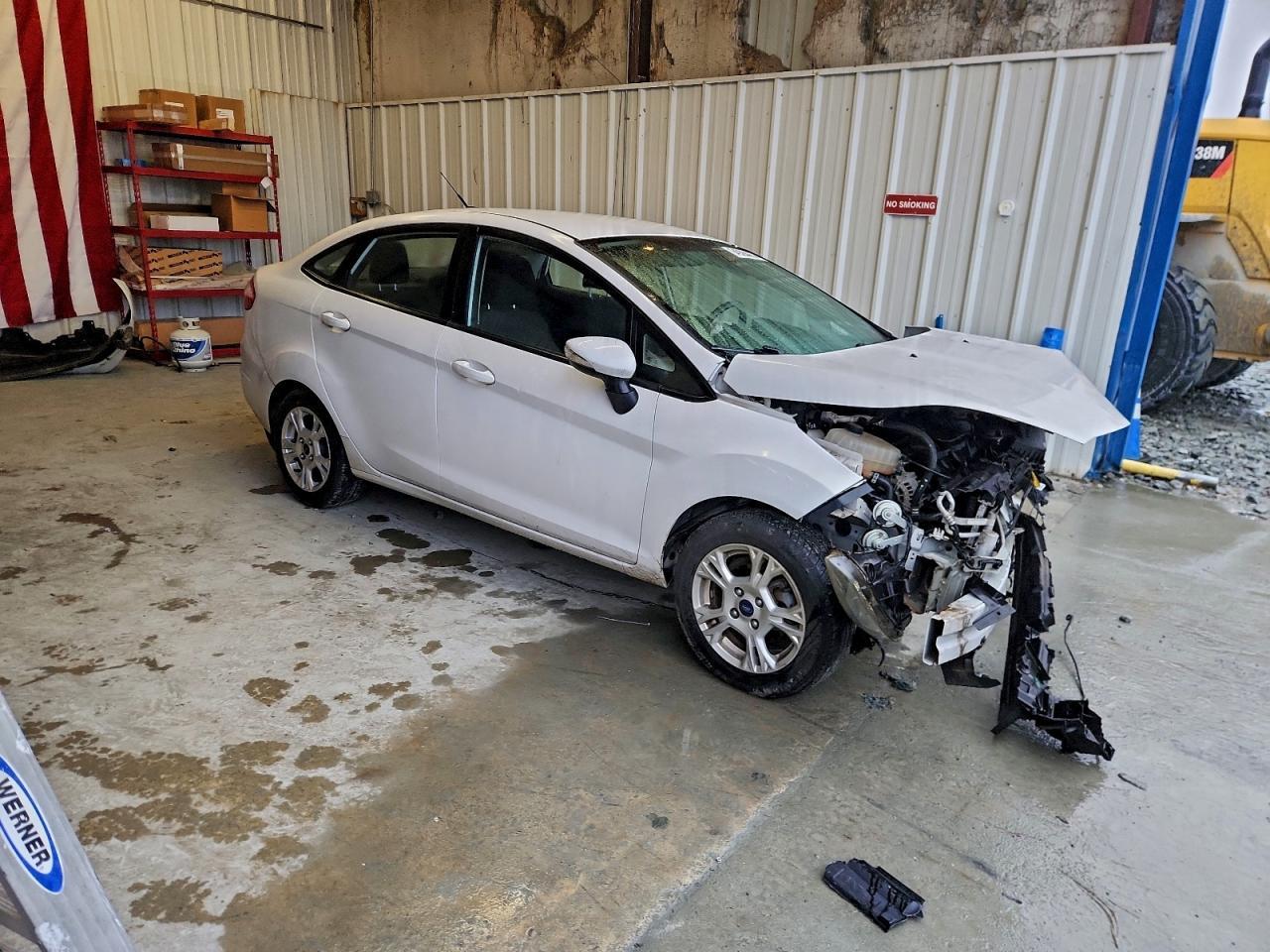 2015 Ford Fiesta Se - Фото 4