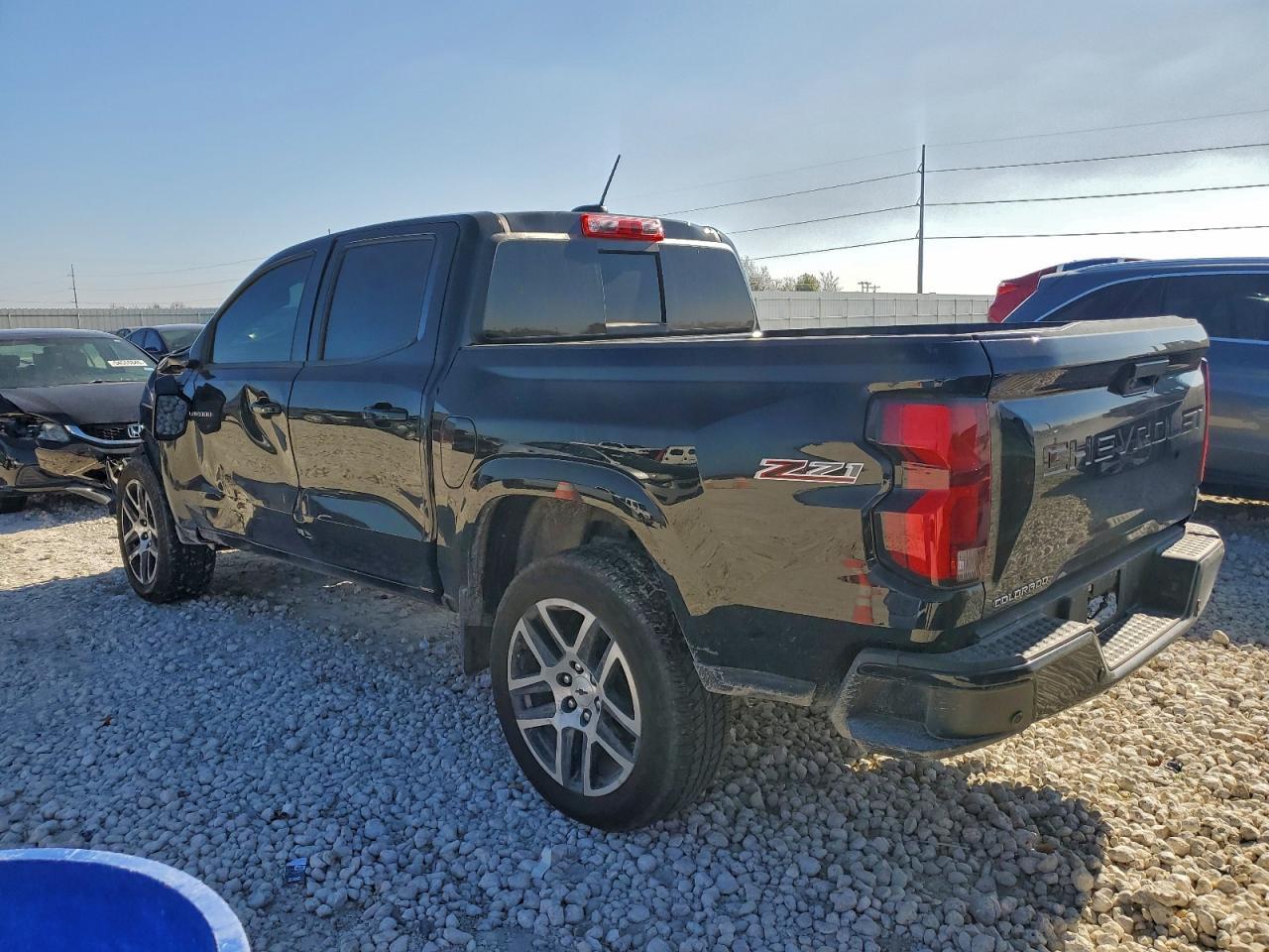2024 Chevrolet Colorado Z71 - Фото 2