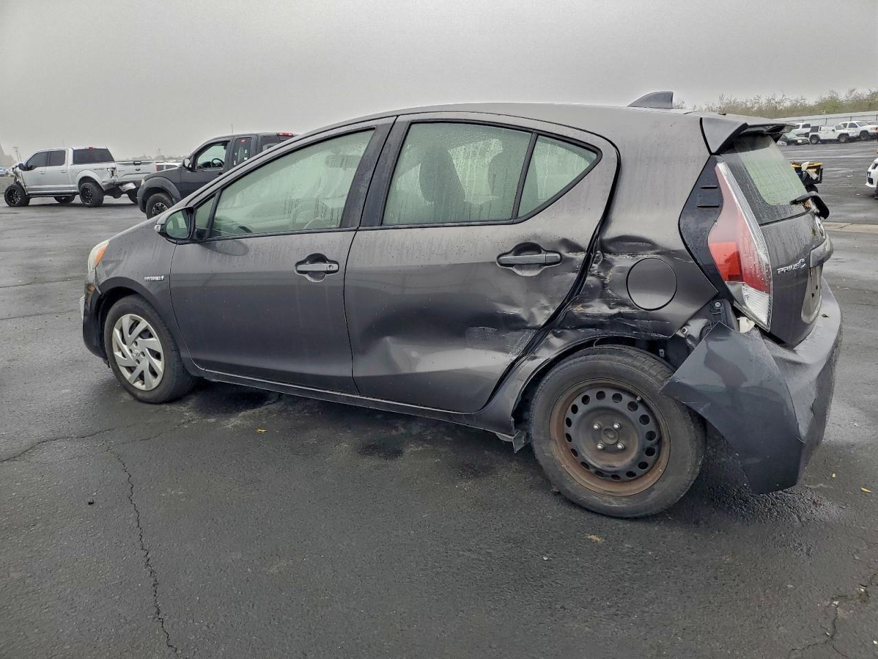 2015 Toyota Prius C - Фото 2