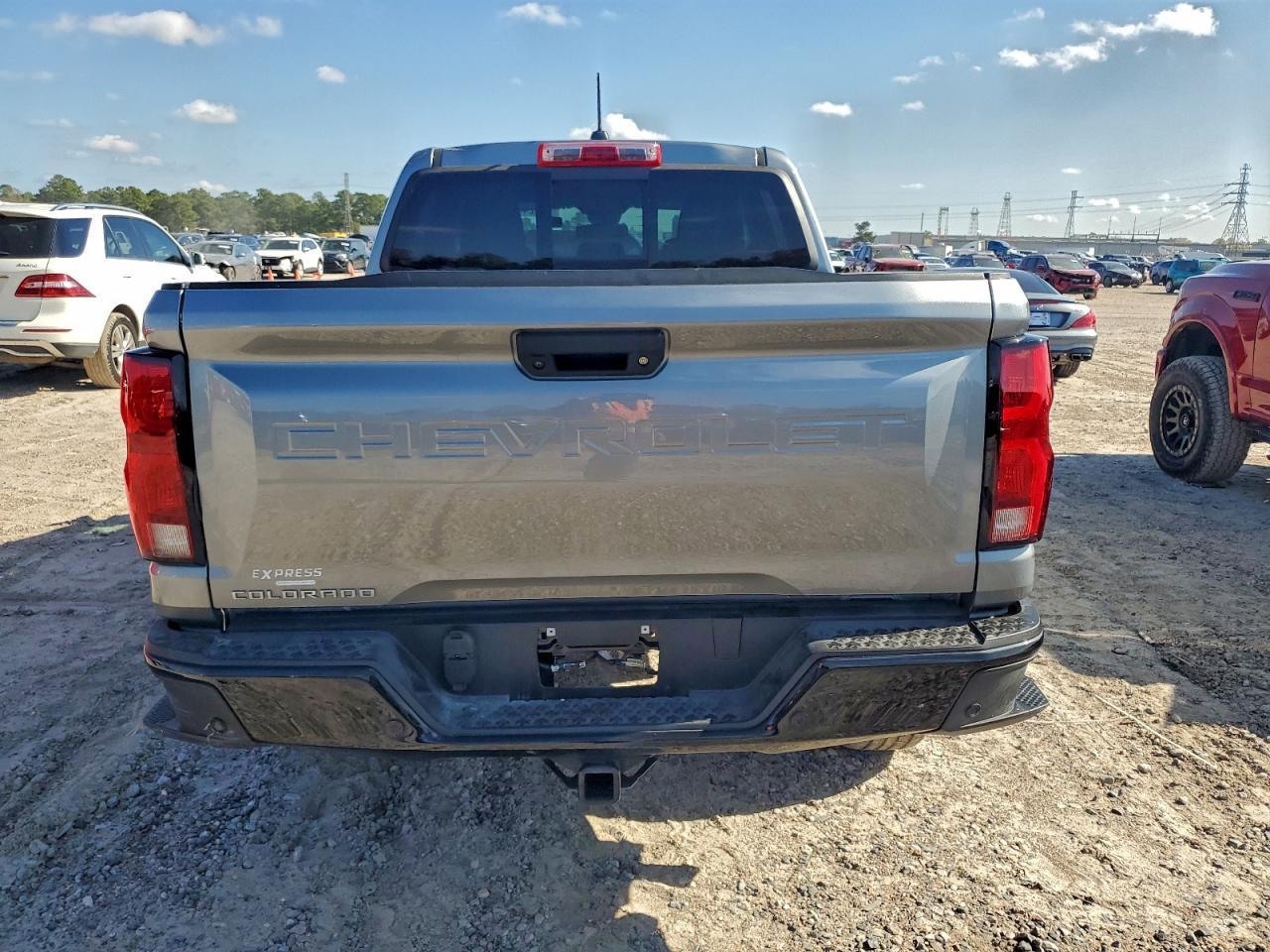 2024 Chevrolet Colorado Z71 - Image 6